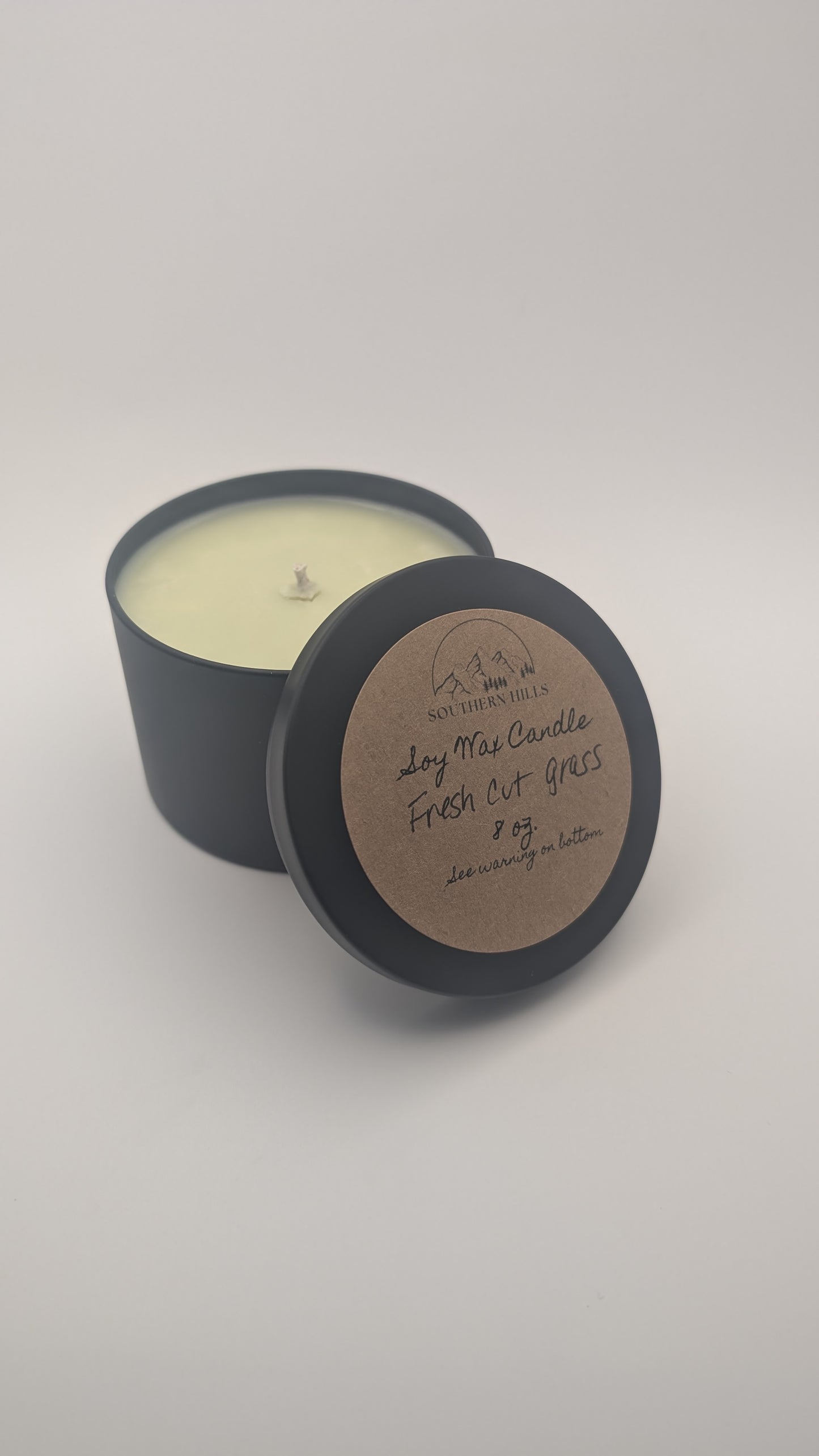 Fresh Cut Grass 8 oz Soy Candle