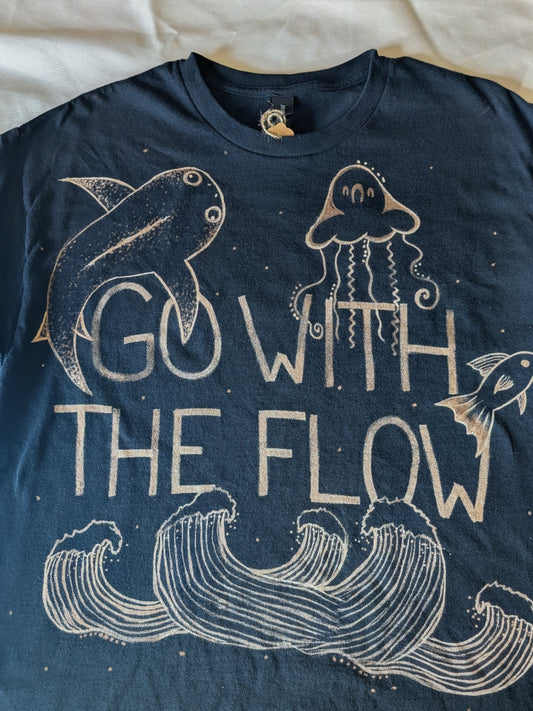 Go With The Flow Ocean.  Size Large.